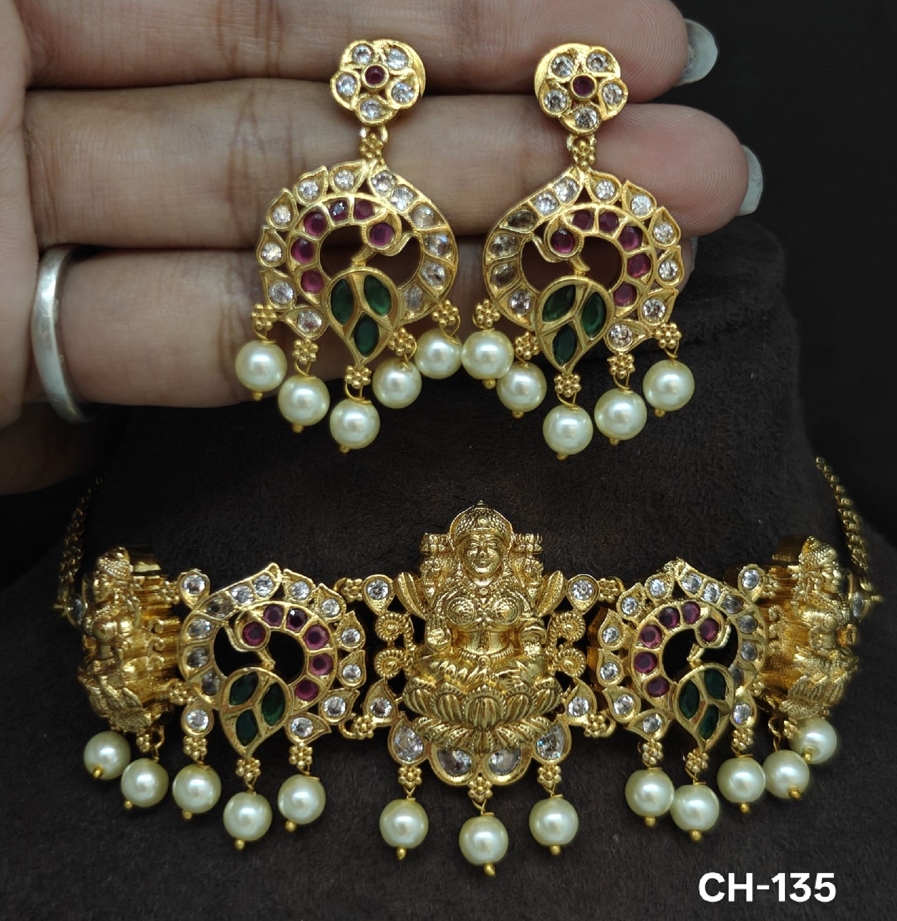 laxmi devi design choker