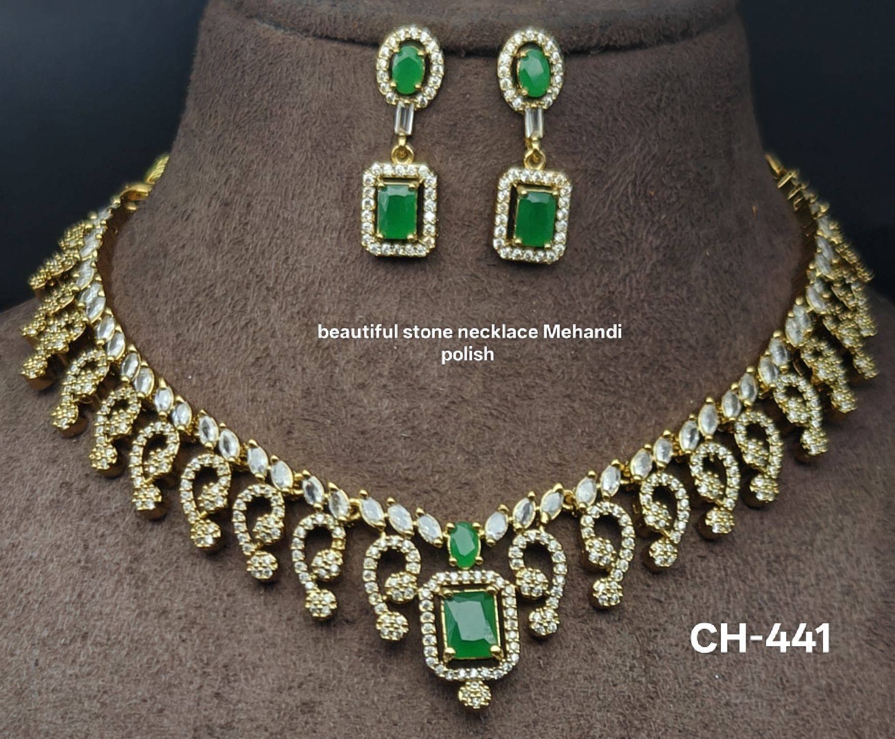 Stone necklace Mehandi polish