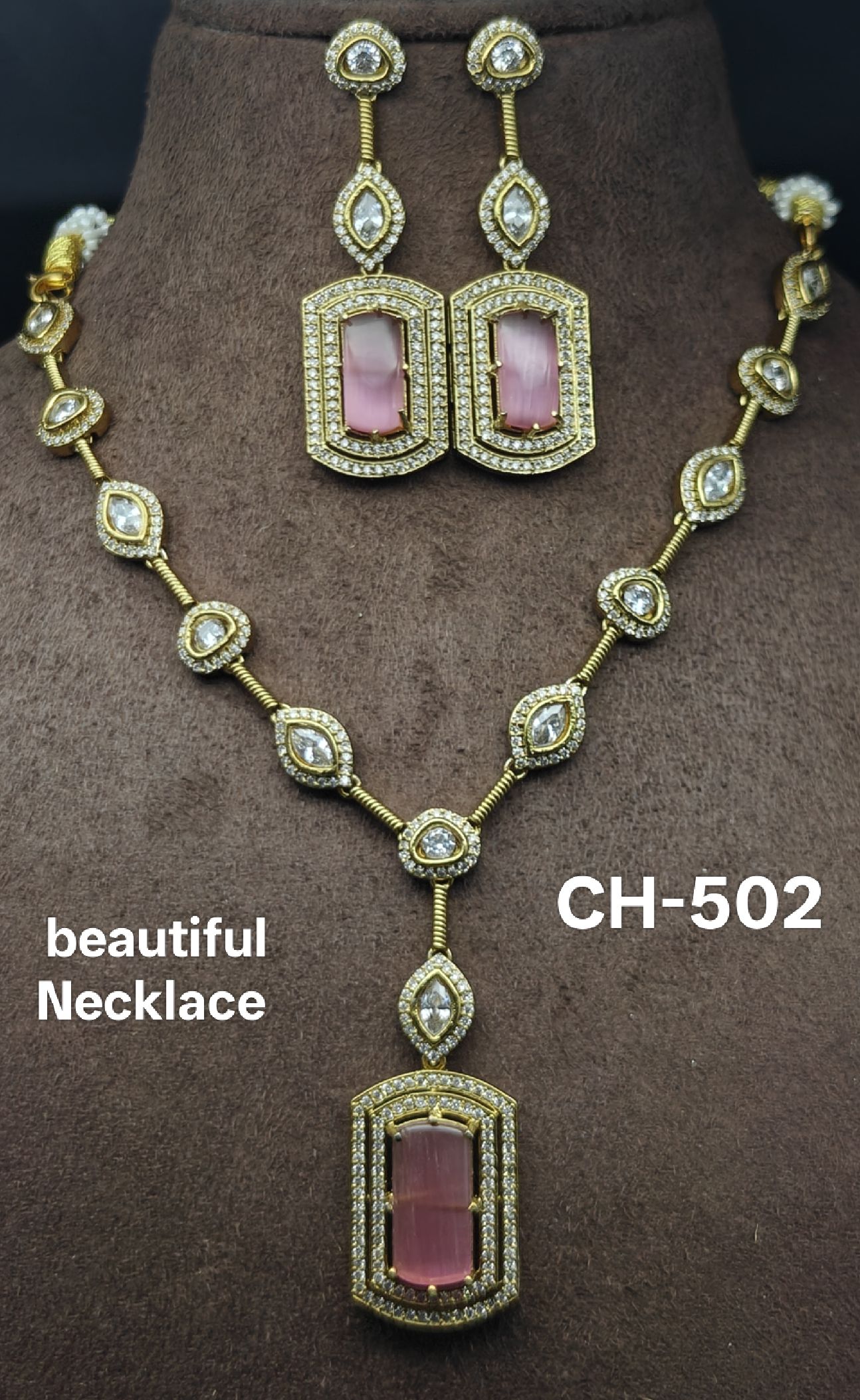 Mehandi polish Necklace